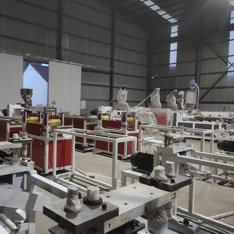 PVC護角生產(chǎn)線的設(shè)備組成有什么