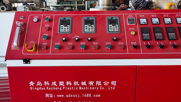 陰陽護(hù)角線生產(chǎn)設(shè)備