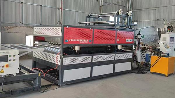 pvc波浪瓦生產(chǎn)設(shè)備